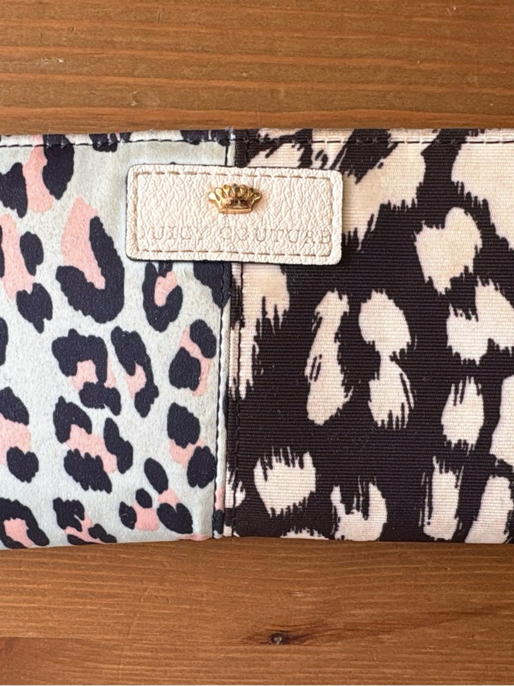 Vintage Juicy Couture Bi-fold Card Wallet with split leopard pattern designs